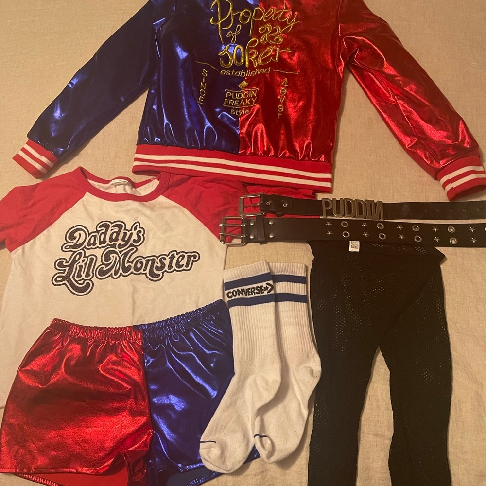 Harley Quinn Halloween costume. Youth girls size 6-7. Everything included